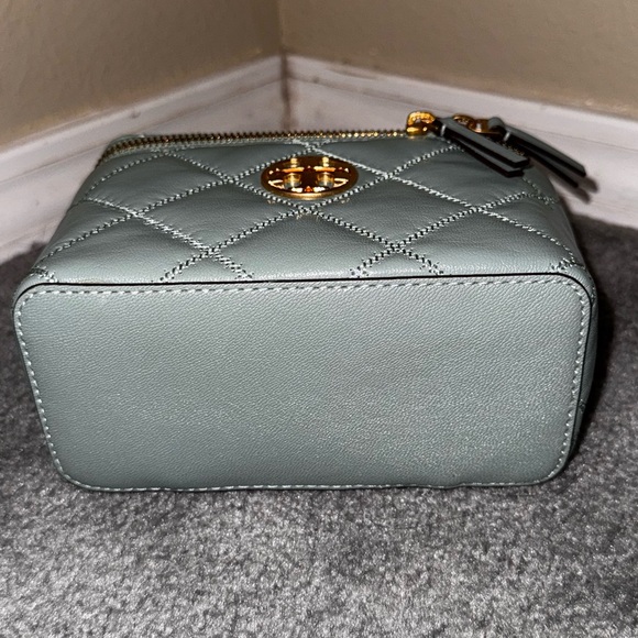 TB Willa Mini Vanity Bag - Picture 6 of 9